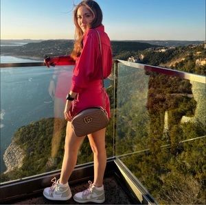 Meet your Posher, Sofia